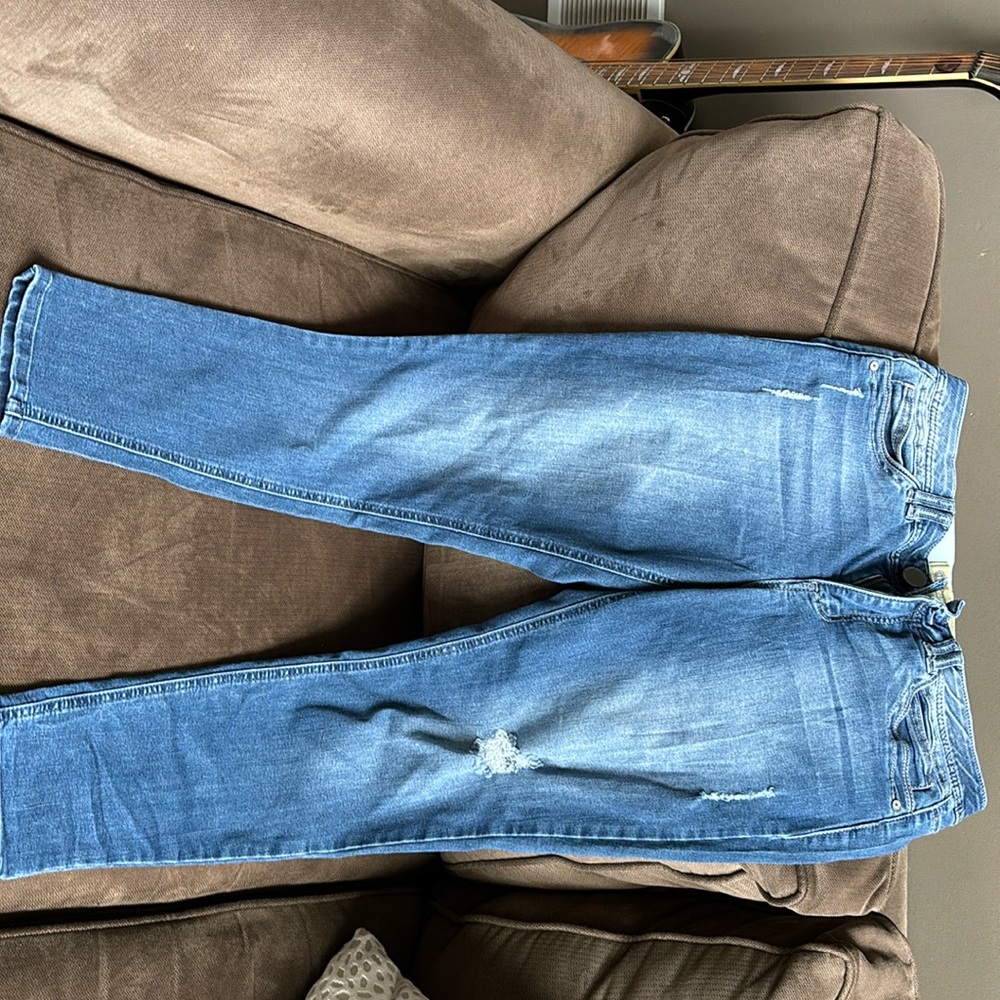 Distressed skinny Jean
